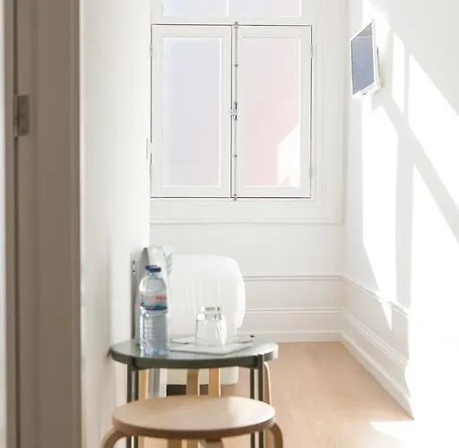 Republica Riverside Pensión 3*