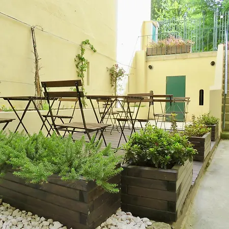 Republica Riverside 3*